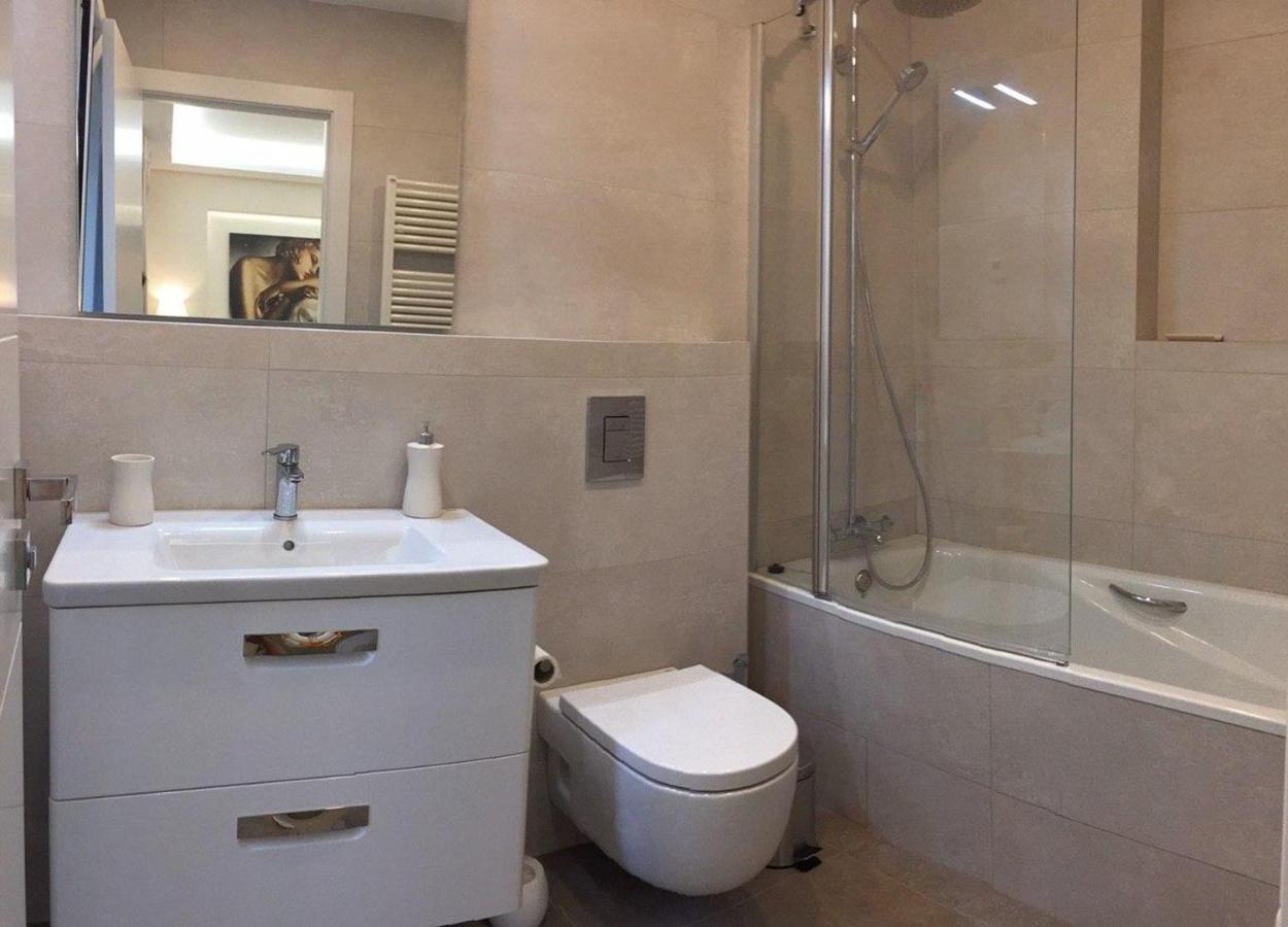 Nuevo Apartamento Moderno Elisa - A 80 Metros De La Playa Para 5 Personas Sant Feliu de Guíxols Buitenkant foto